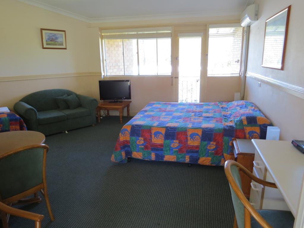 Golfview Lodge Bowral Ruang foto