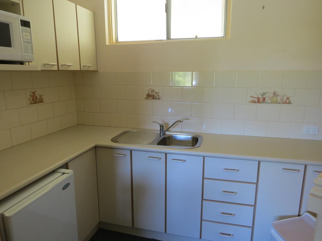 Golfview Lodge Bowral Ruang foto