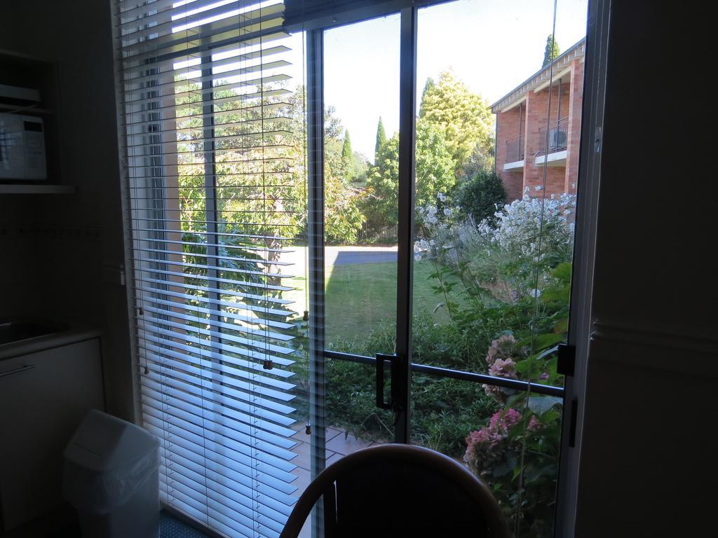 Golfview Lodge Bowral Ruang foto